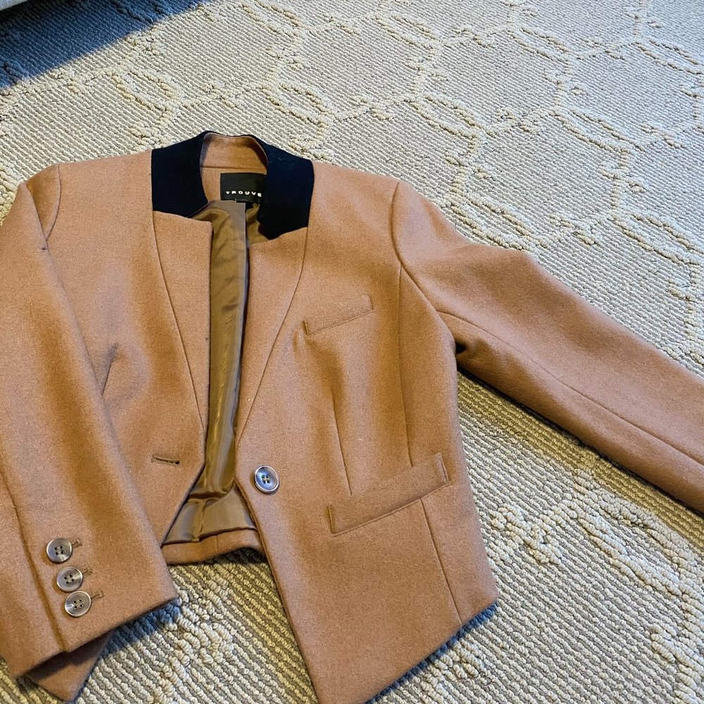 Trouve Cropped Blazer